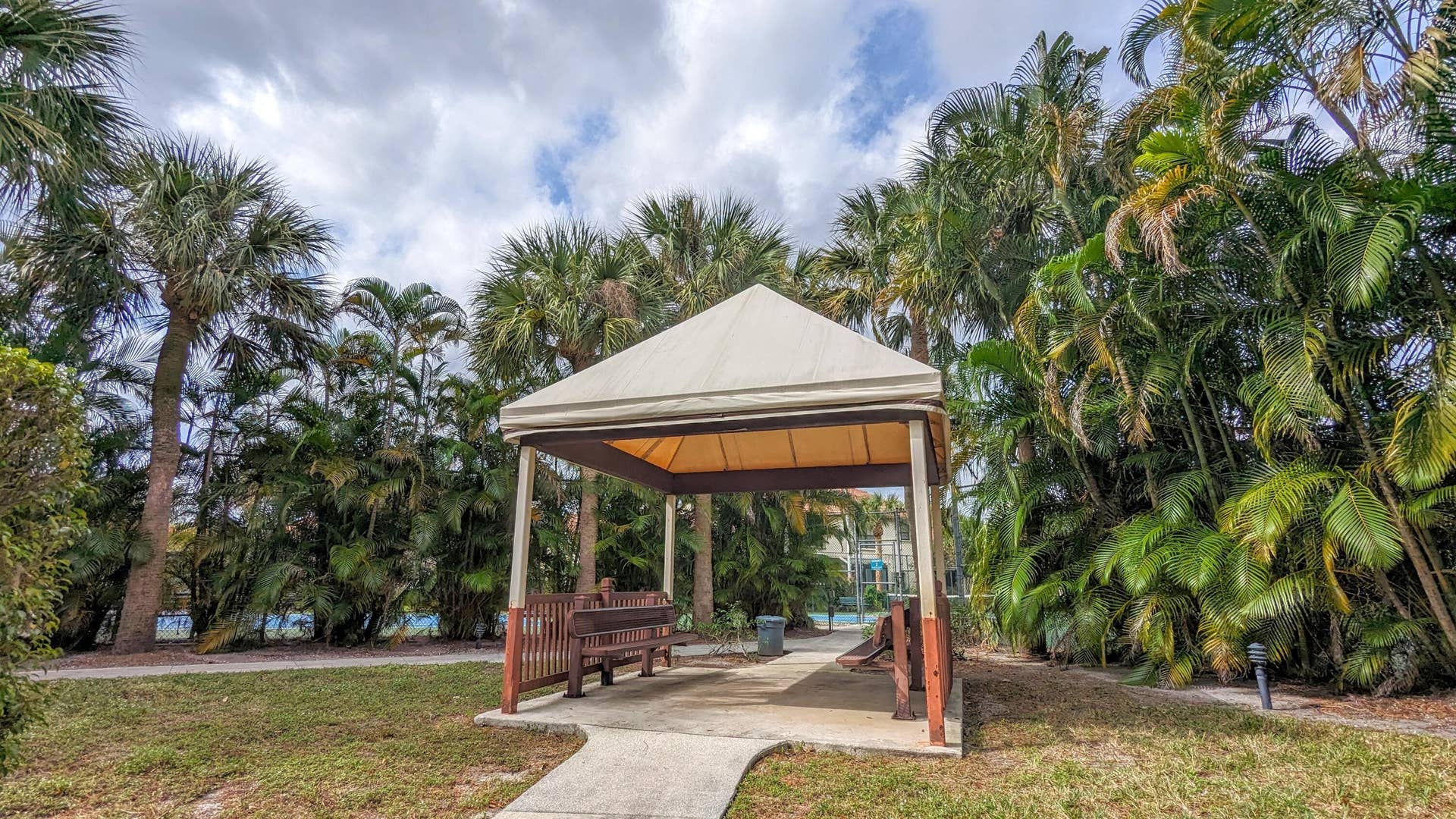 3002 Lucerne Park Drive, #5121, Greenacres, FL 33467 Cabana