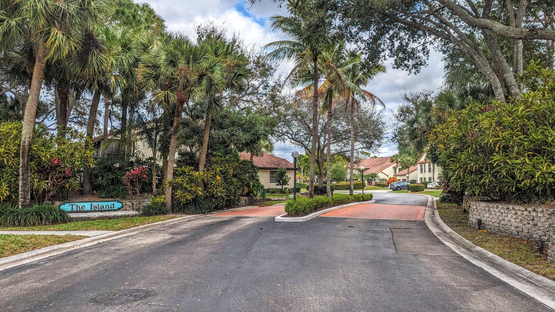 3002 Lucerne Park Drive, #5121, Greenacres, FL 33467 The Island Entrance