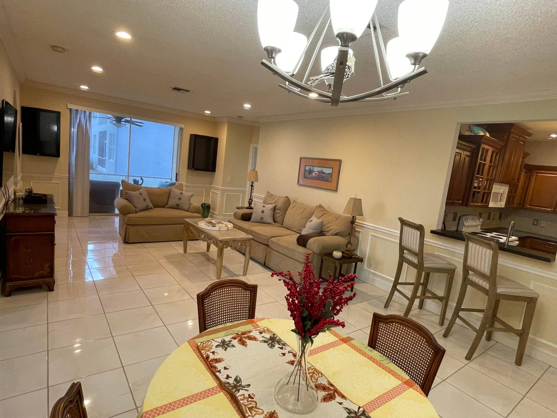 7911 Laina Lane, #1, Boynton Beach, FL 33437 Dining Kitchen passthrough