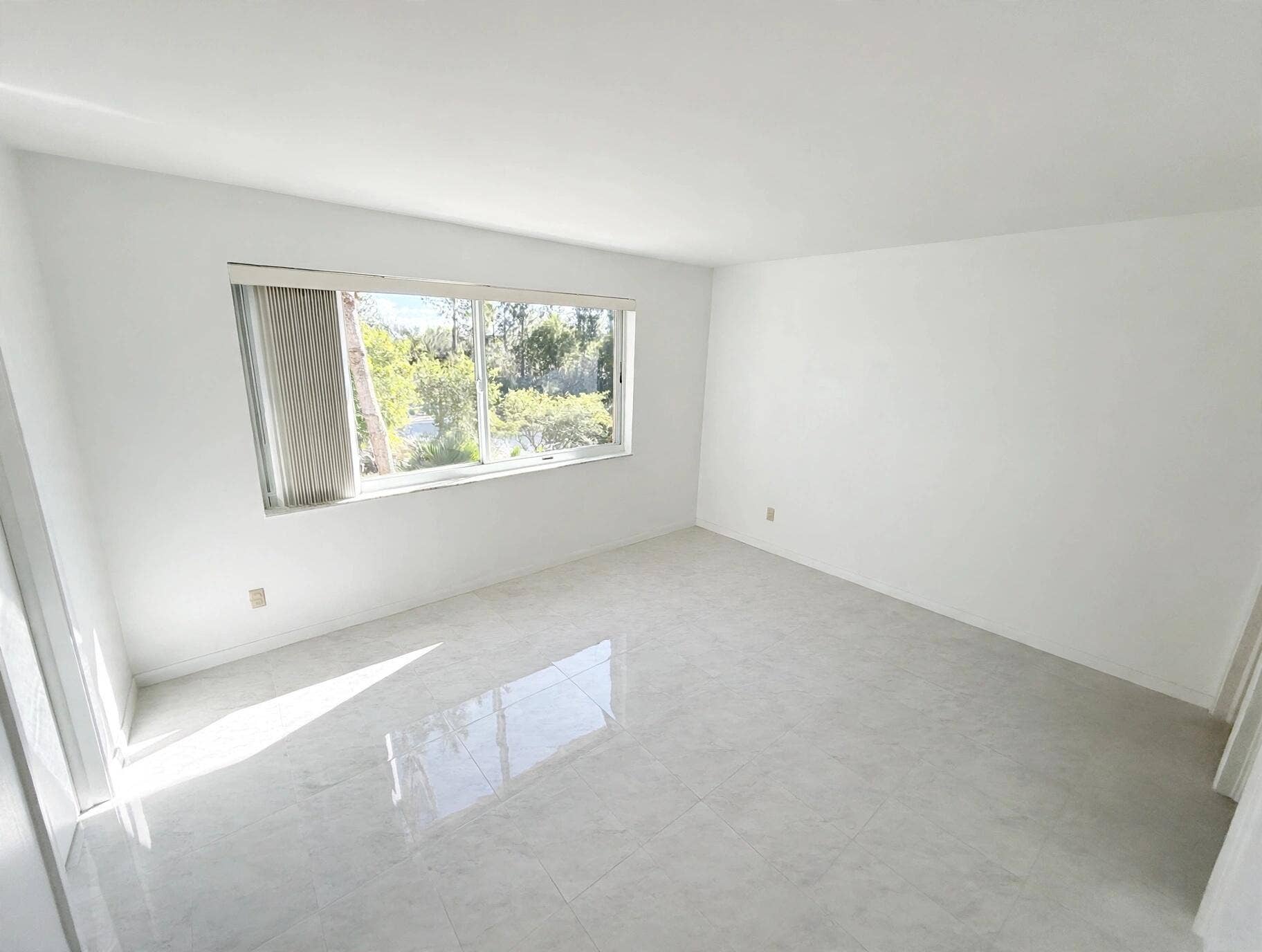 Furniture removed with IA