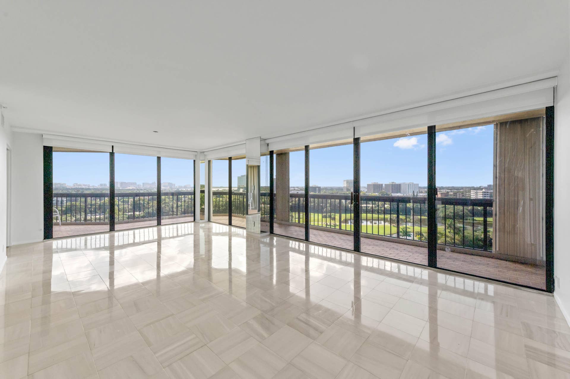 1900 CONSULATE Place, #1004, West Palm Beach, FL 33401 07 Living Room 04