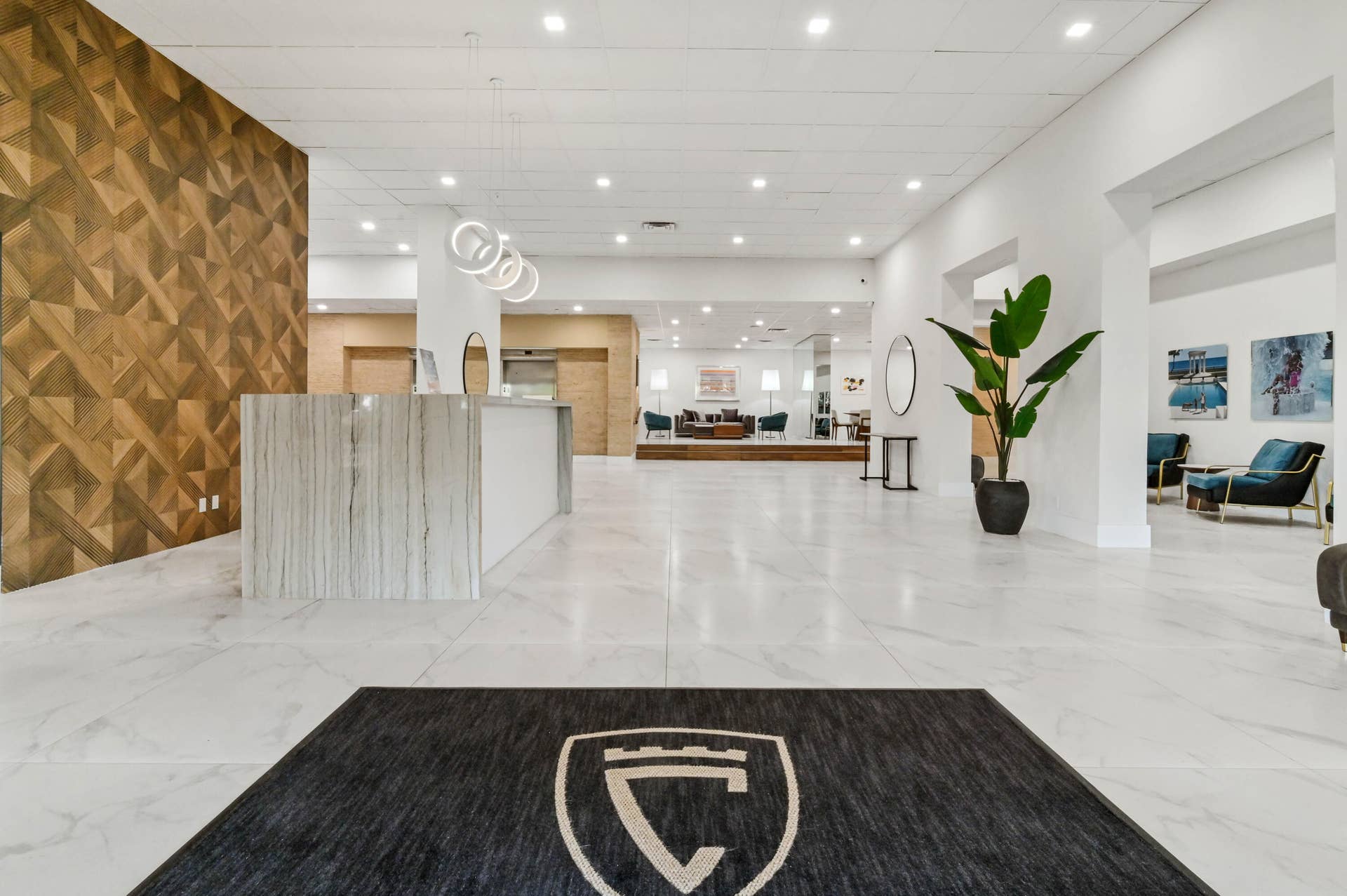 1900 CONSULATE Place, #1004, West Palm Beach, FL 33401 NEW LOBBY