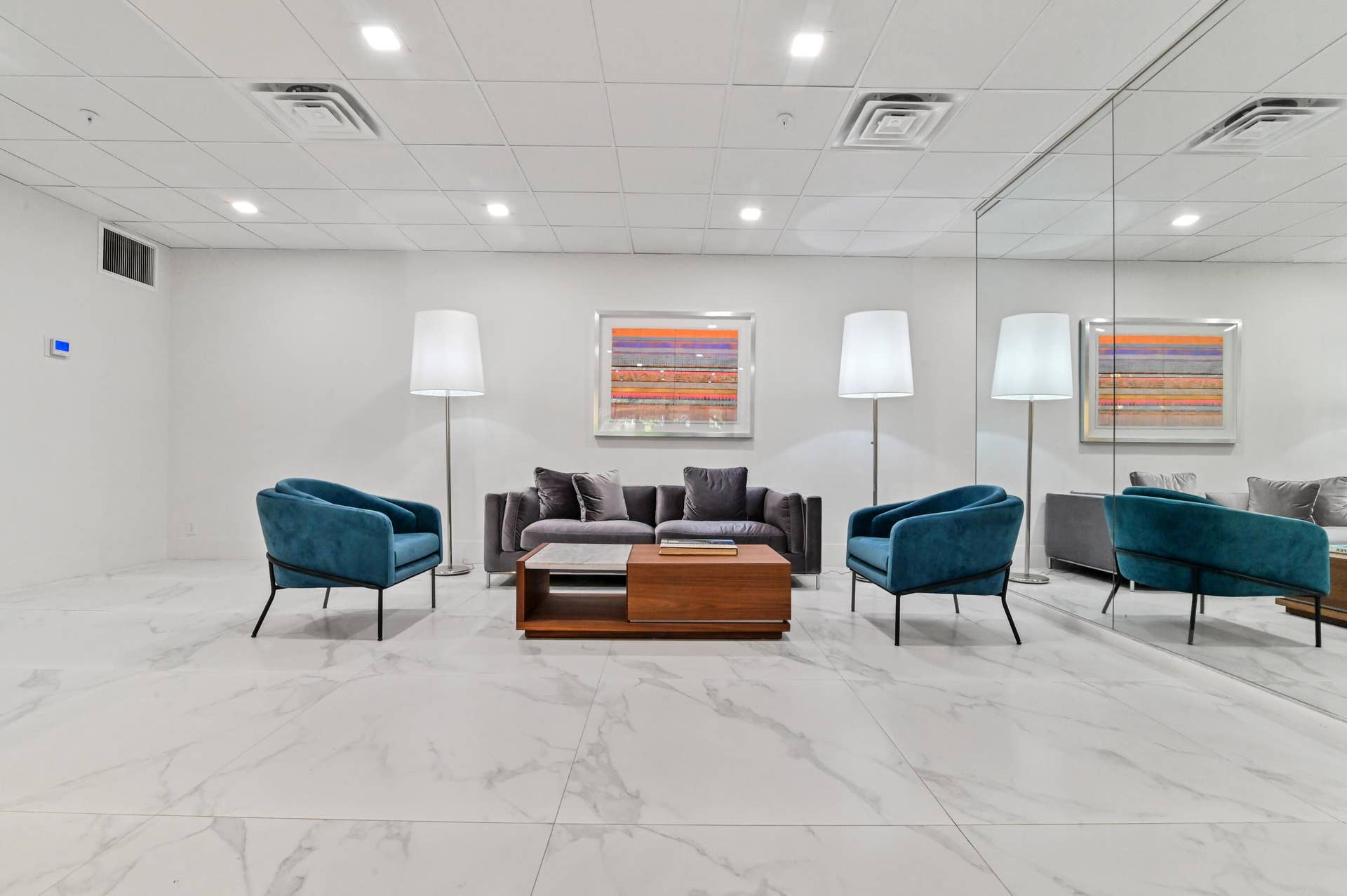 1900 CONSULATE Place, #1004, West Palm Beach, FL 33401 NEW LOBBY