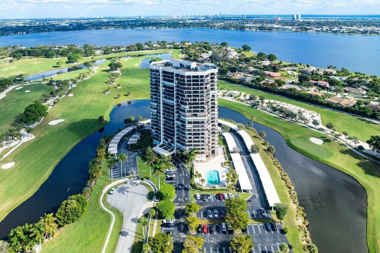 1900 CONSULATE Place, #1004, West Palm Beach, FL 33401 038-1900ConsulatePlace-506-WestPalmBeach