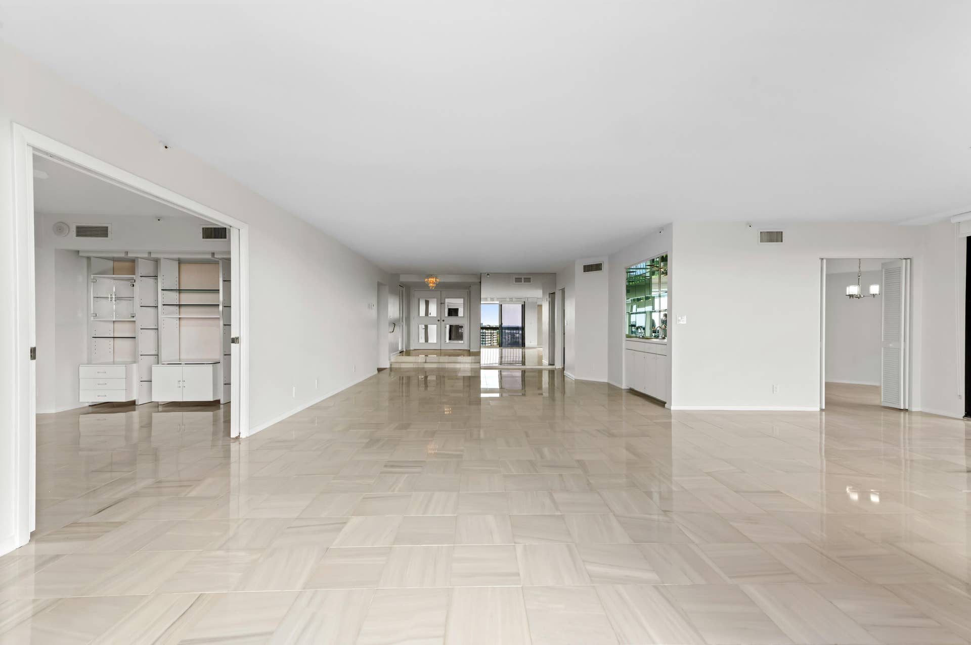1900 CONSULATE Place, #1004, West Palm Beach, FL 33401 05 Living Room 02