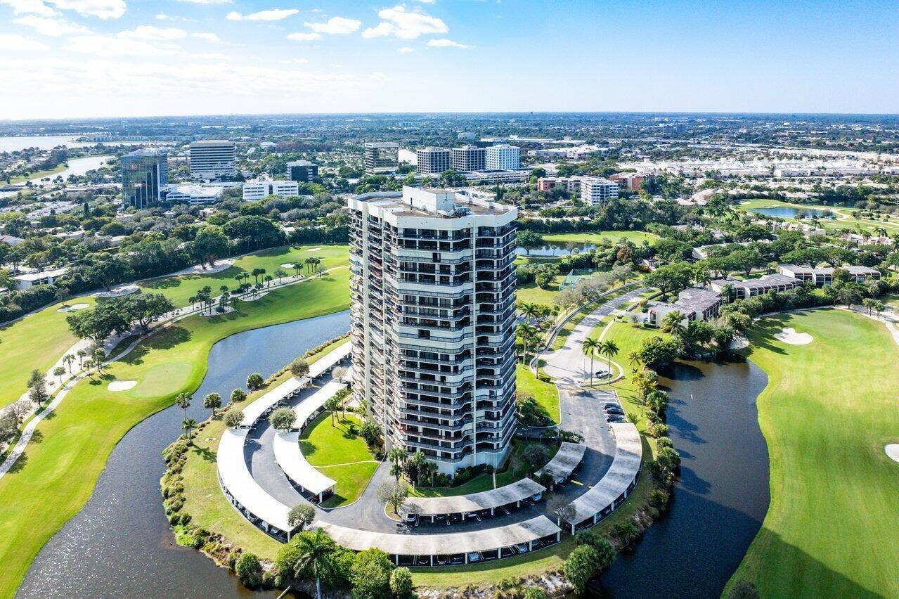 1900 CONSULATE Place, #1004, West Palm Beach, FL 33401 042-1900ConsulatePlace-506-WestPalmBeach