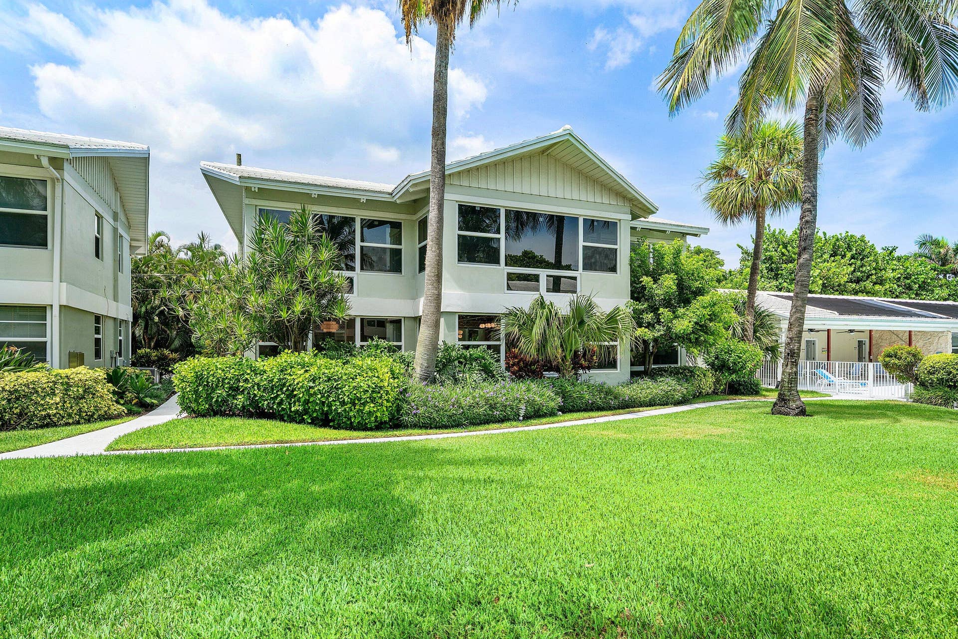 320 S Ocean Boulevard, #Lower C, Delray Beach, FL 33483 040-320