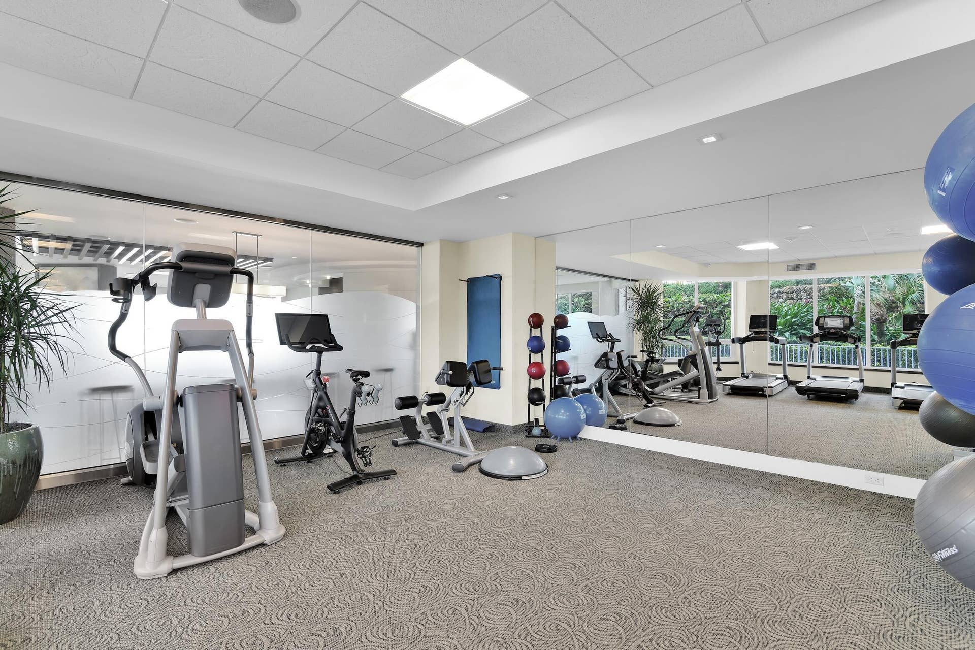 500 S Ocean Boulevard, #2201, Boca Raton, FL 33432 gym