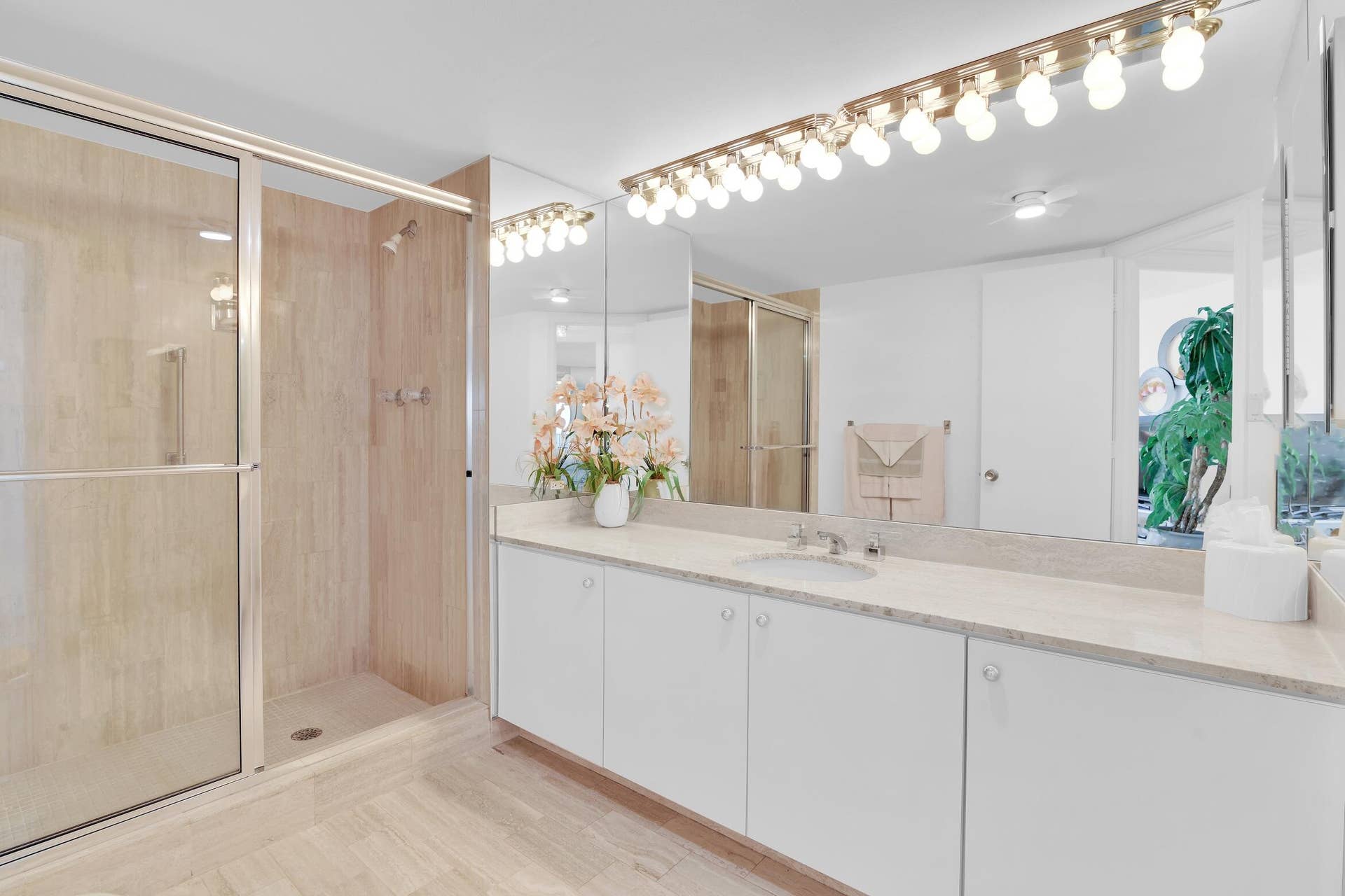 500 S Ocean Boulevard, #2201, Boca Raton, FL 33432 Bathroom 1
