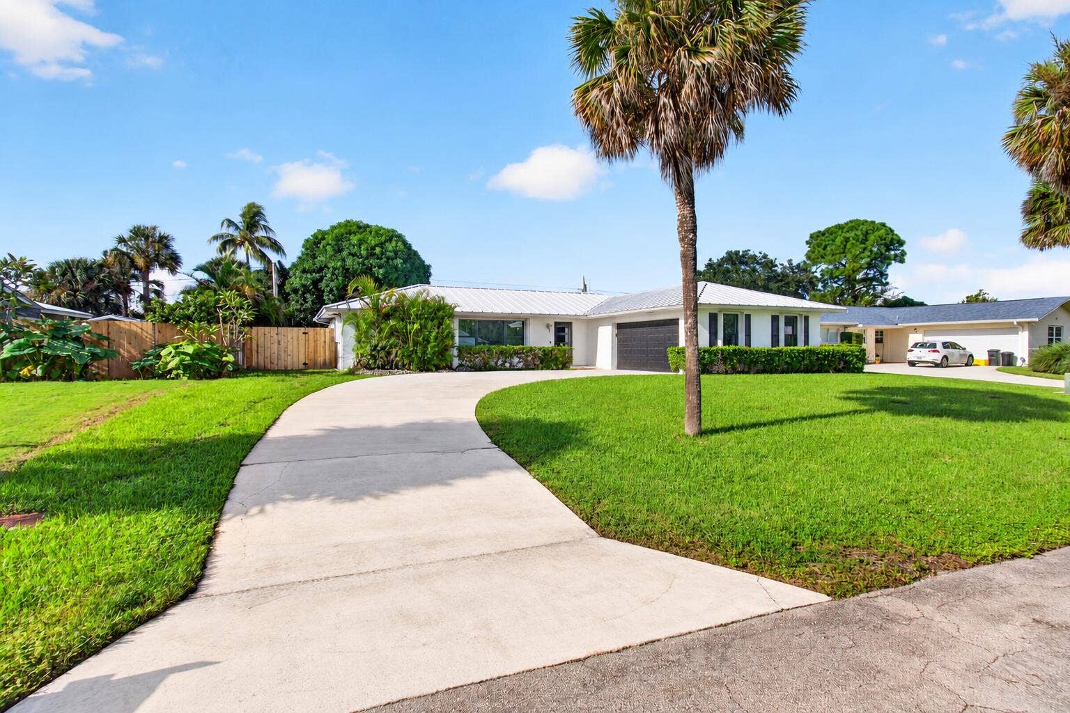 3776 DOGWOOD Avenue, Palm Beach Gardens, FL 33410 Front elevation