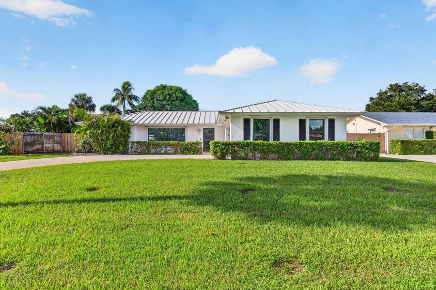 Property photo for 3776 DOGWOOD Avenue, Palm Beach Gardens, FL