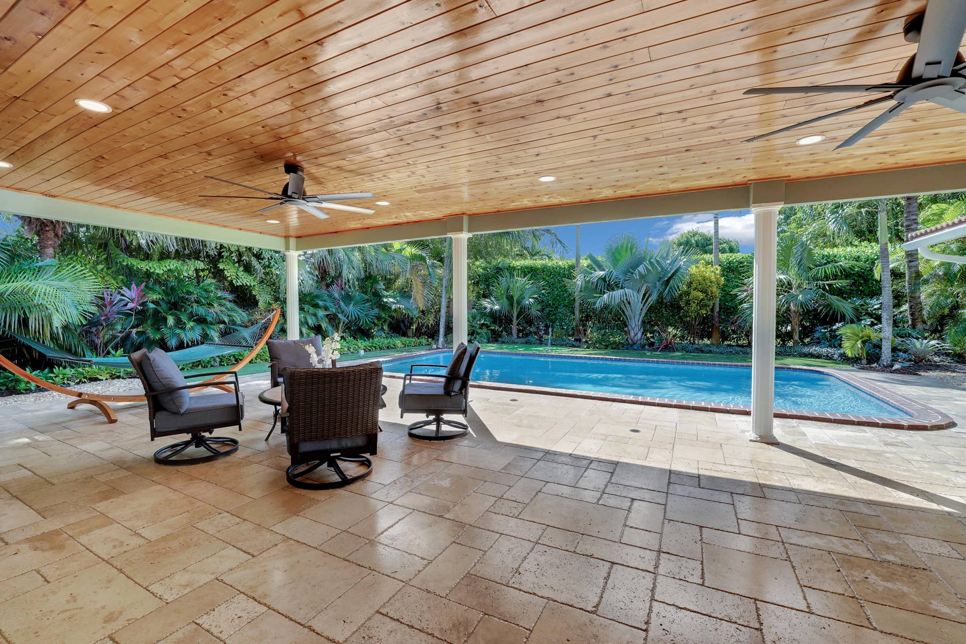 10850 NW 33RD Street, Coral Springs, FL 33065 Covered lanai