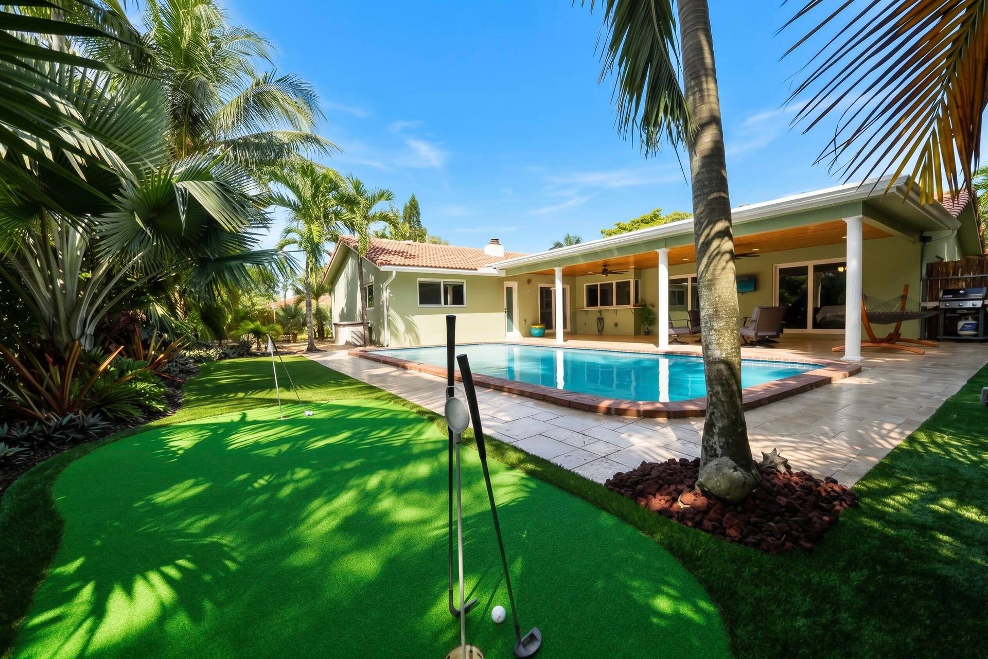 10850 NW 33RD Street, Coral Springs, FL 33065 Putting Green