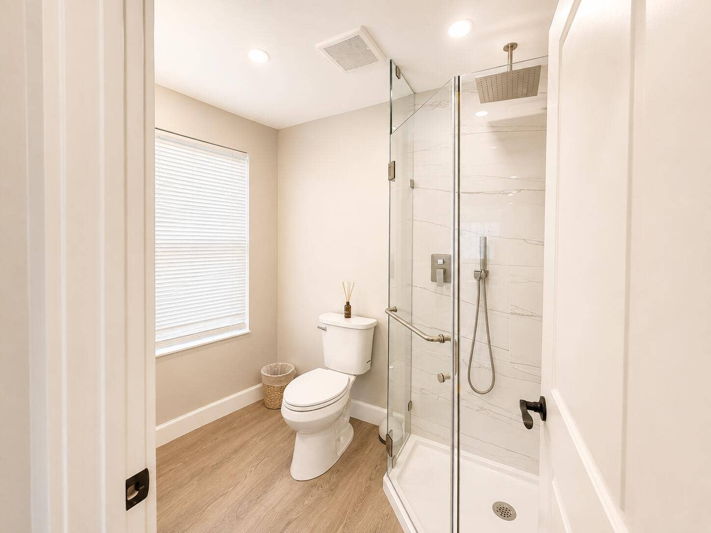 Bathroom unit 1