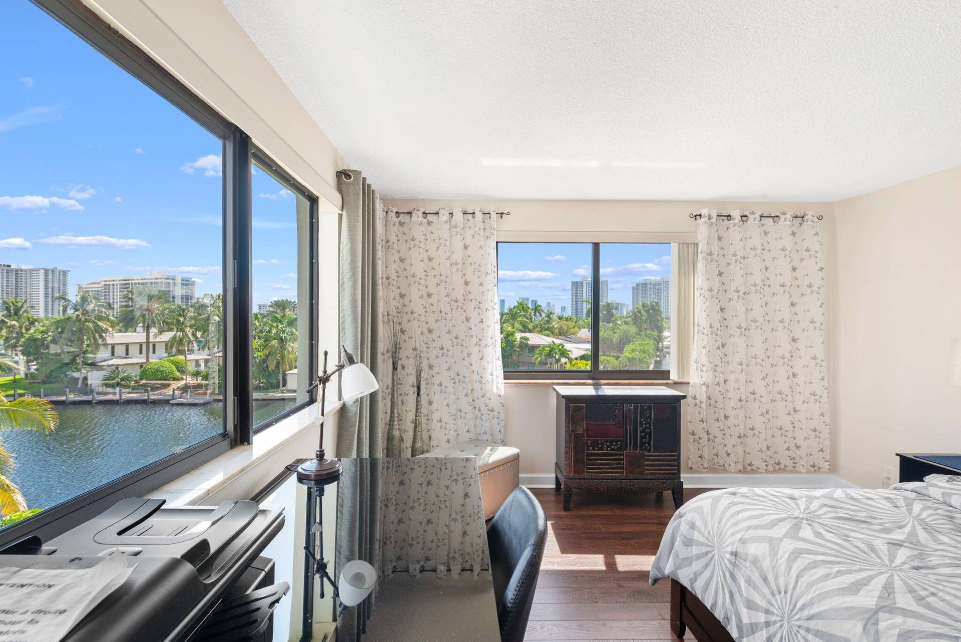 301 GOLDEN ISLES Drive, #401, Hallandale Beach, FL 33009 6-web-or-mls-_BWP0377