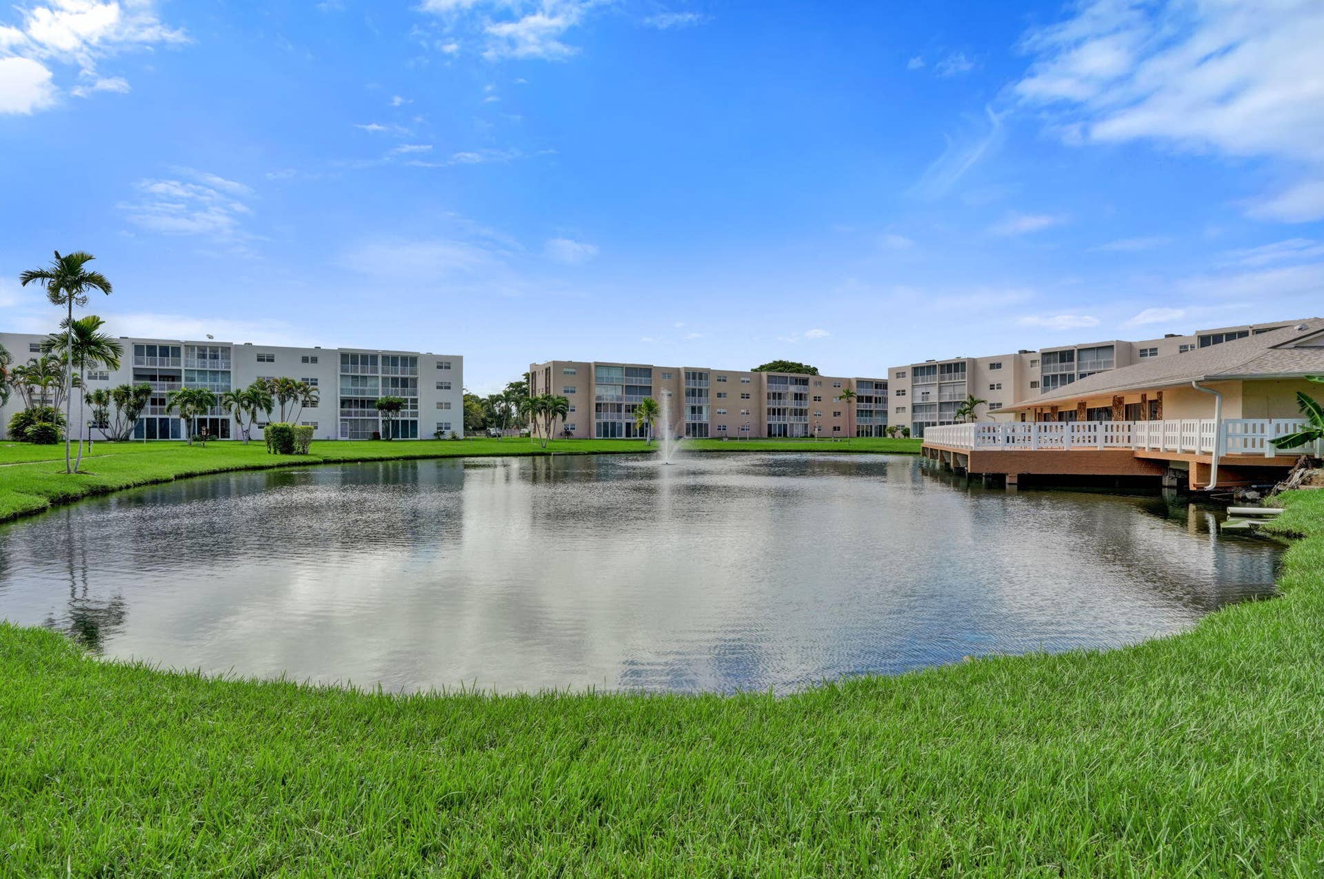 202 SE 10TH Street, #203, Dania Beach, FL 33004 LAKE VIEW 2