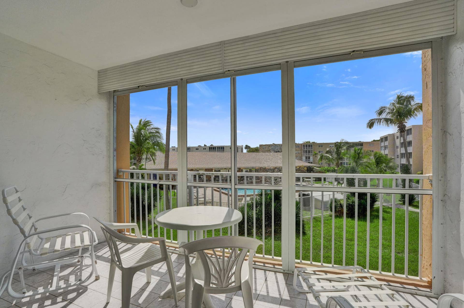 202 SE 10TH Street, #203, Dania Beach, FL 33004 Patio