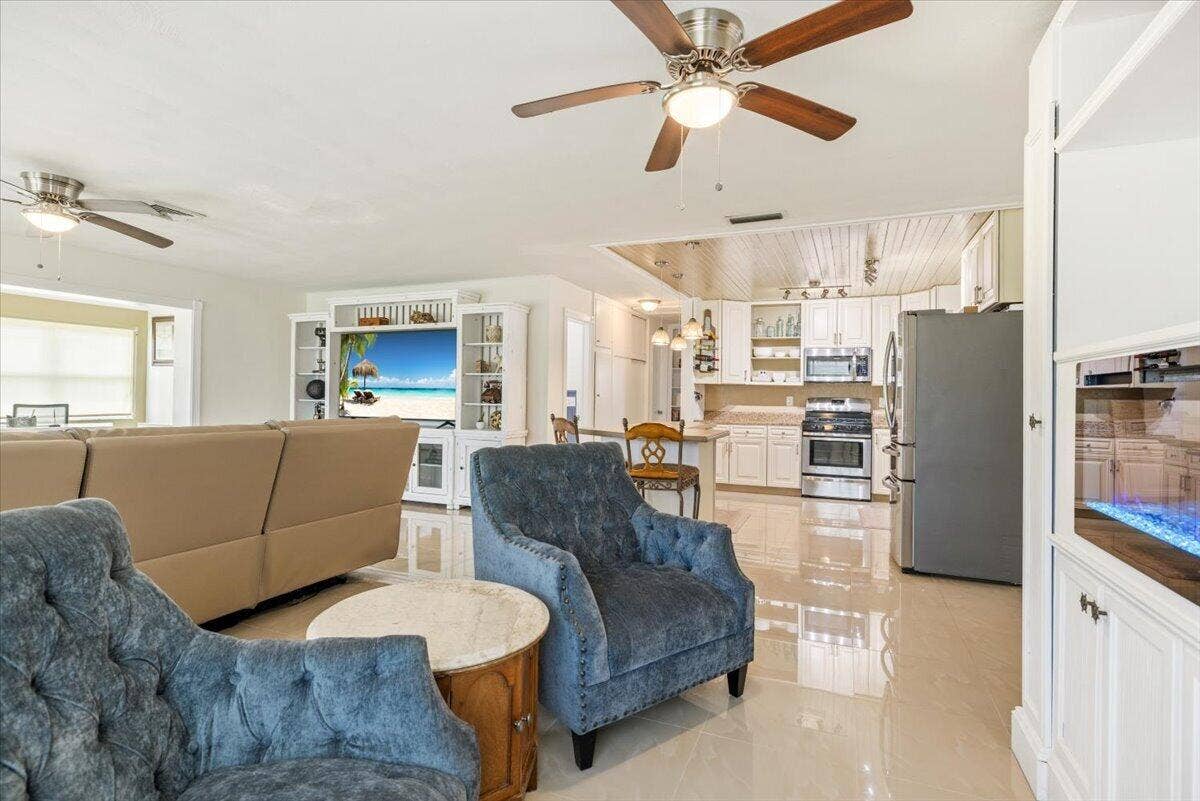 6005 Lantana Drive, Fort Pierce, FL 34951 18-0B2A1561