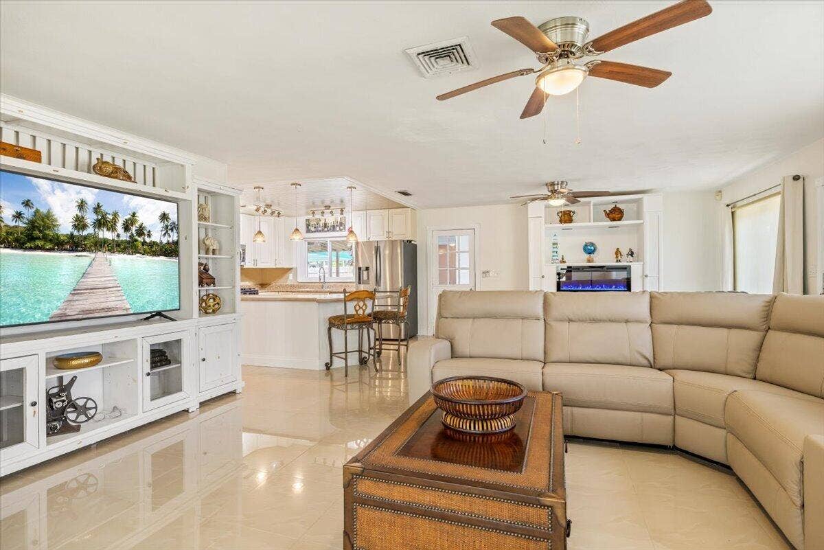 6005 Lantana Drive, Fort Pierce, FL 34951 19-0B2A1581