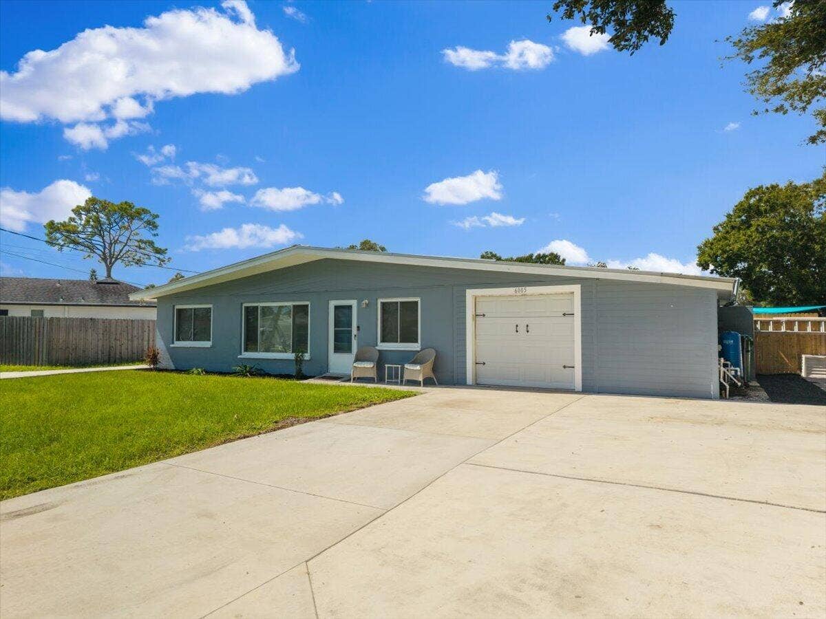 6005 Lantana Drive, Fort Pierce, FL 34951 44-DJI_20261013124533_0005_D