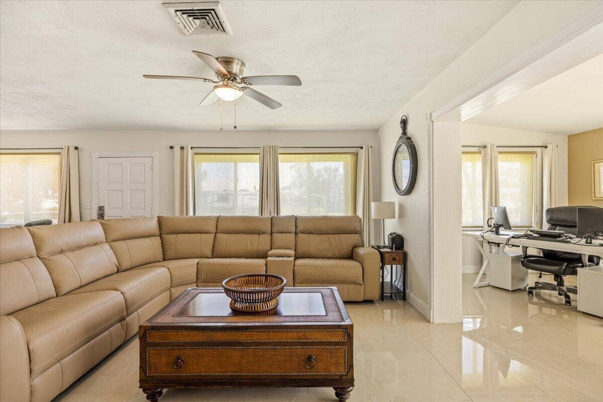 6005 Lantana Drive, Fort Pierce, FL 34951 16-0B2A1521