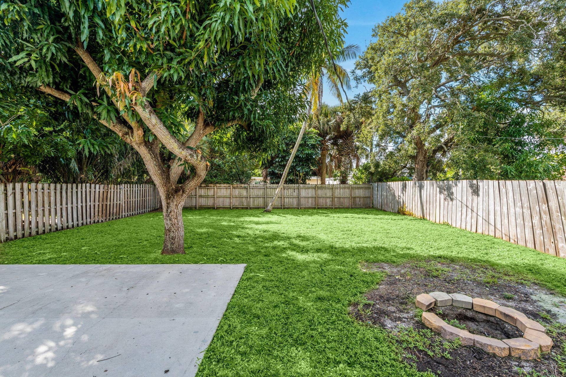 128 E Central Boulevard, Lantana, FL 33462 36-web-or-mls-A7401791
