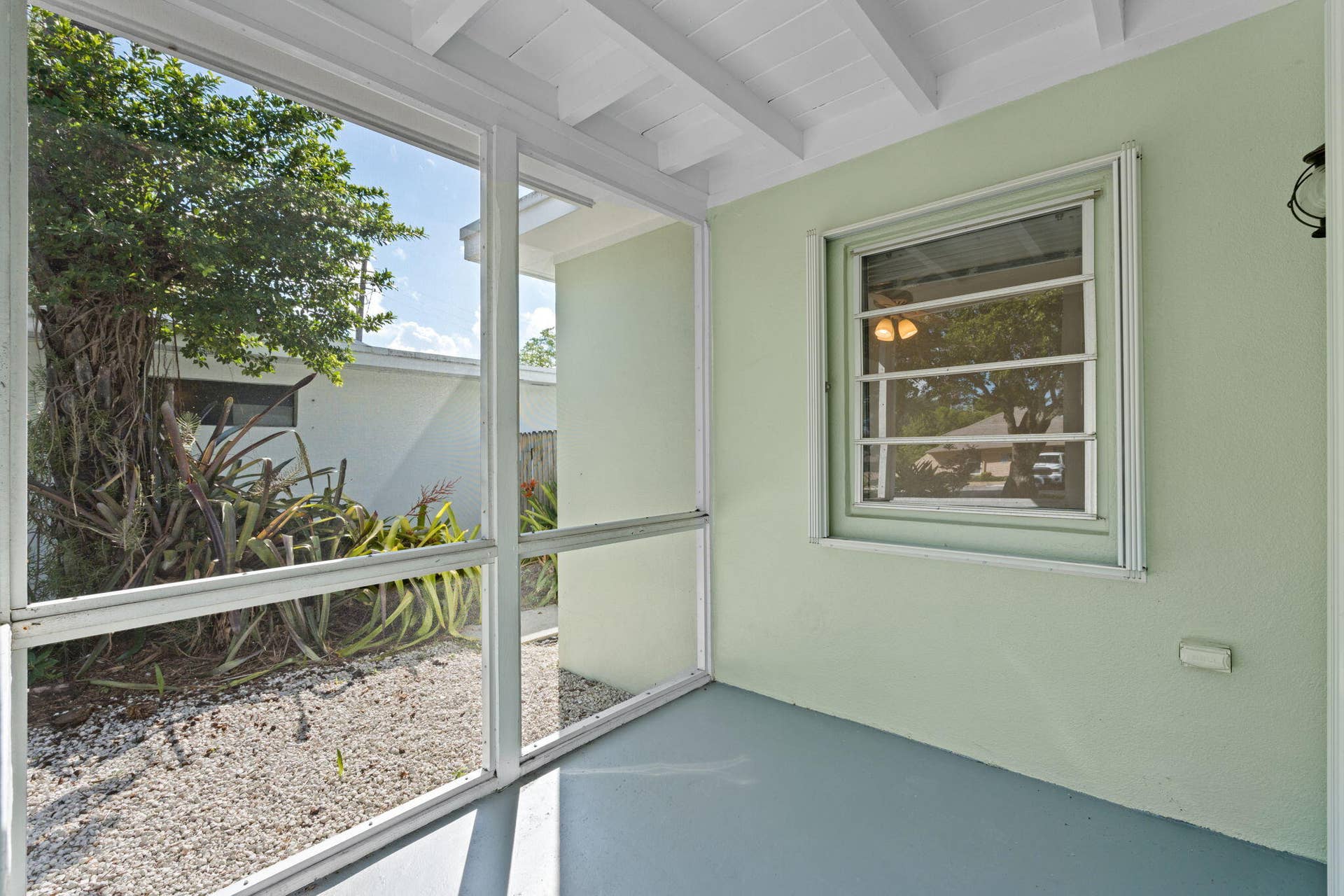 128 E Central Boulevard, Lantana, FL 33462 3-web-or-mls-A7401809