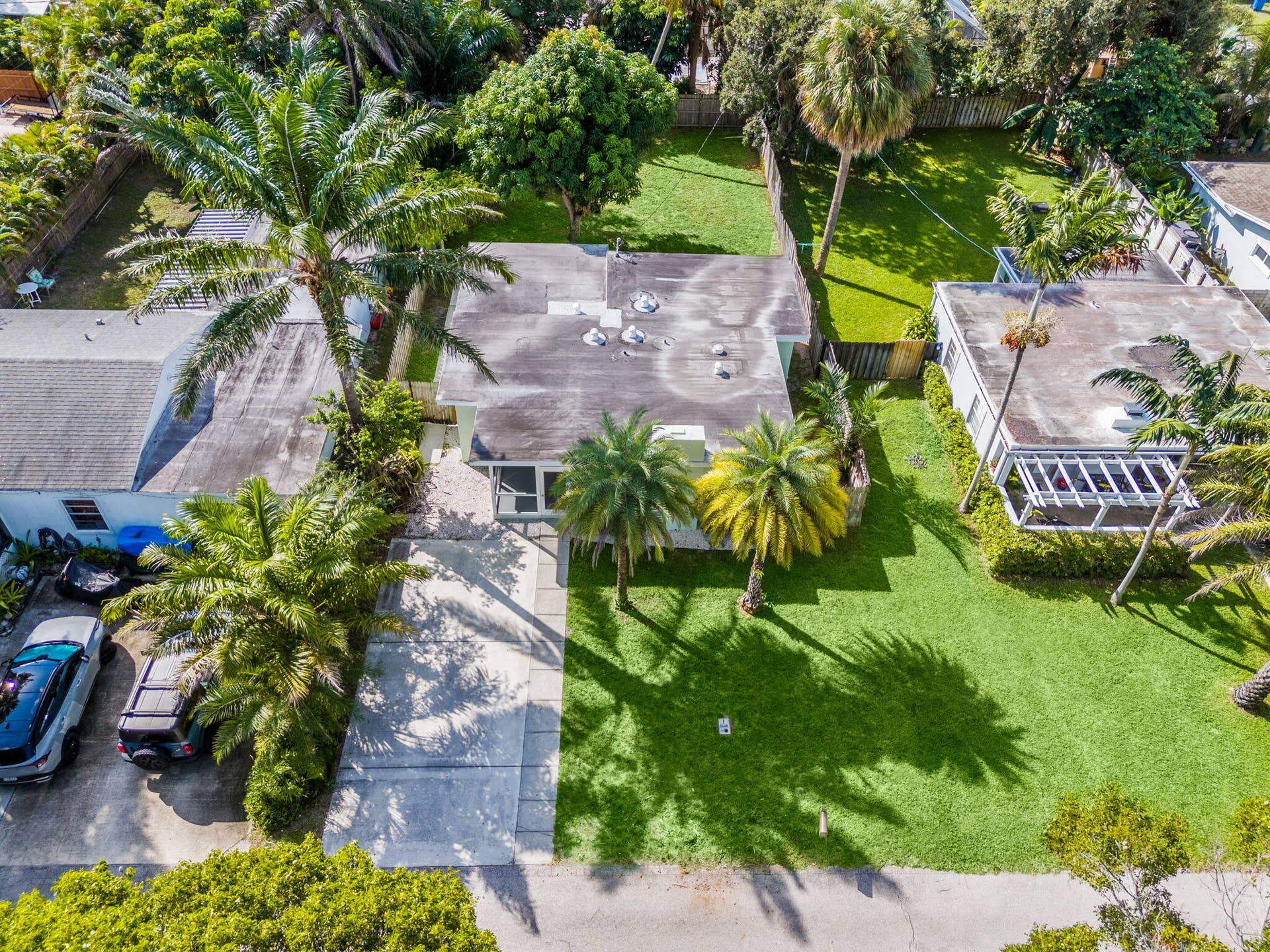 128 E Central Boulevard, Lantana, FL 33462 38-web-or-mls-DJI_20261015104330_0069_D