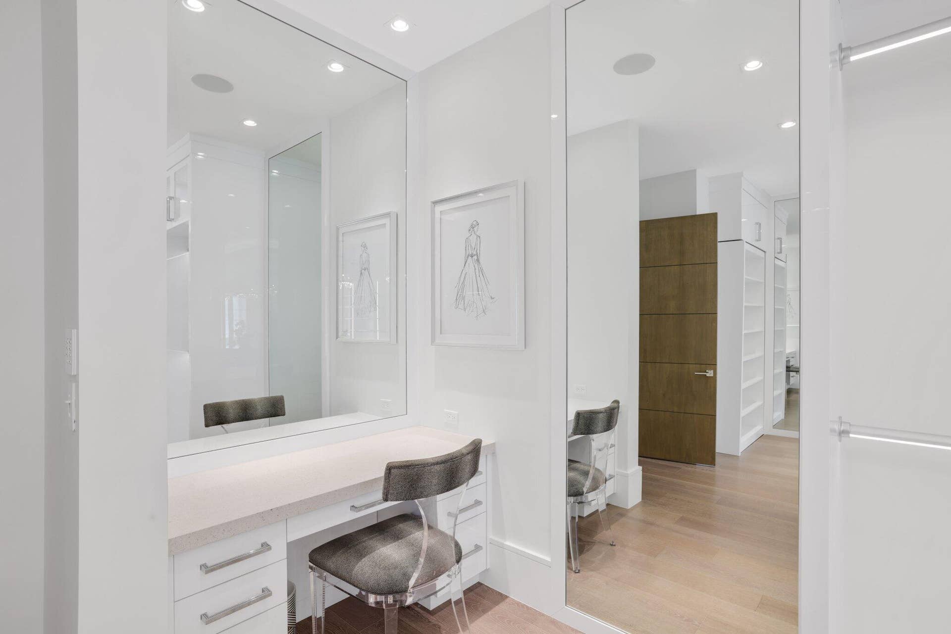 Luxurious Closet