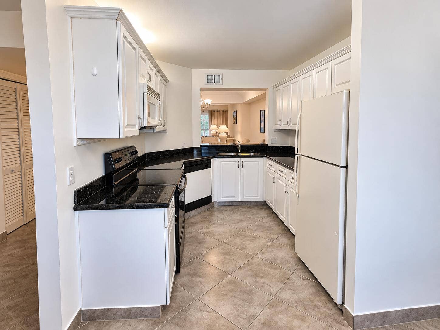 23370 CAROLWOOD Lane, #203, Boca Raton, FL 33428 0B67E75E-10C3-43DC-BA2E-0857F49482C5