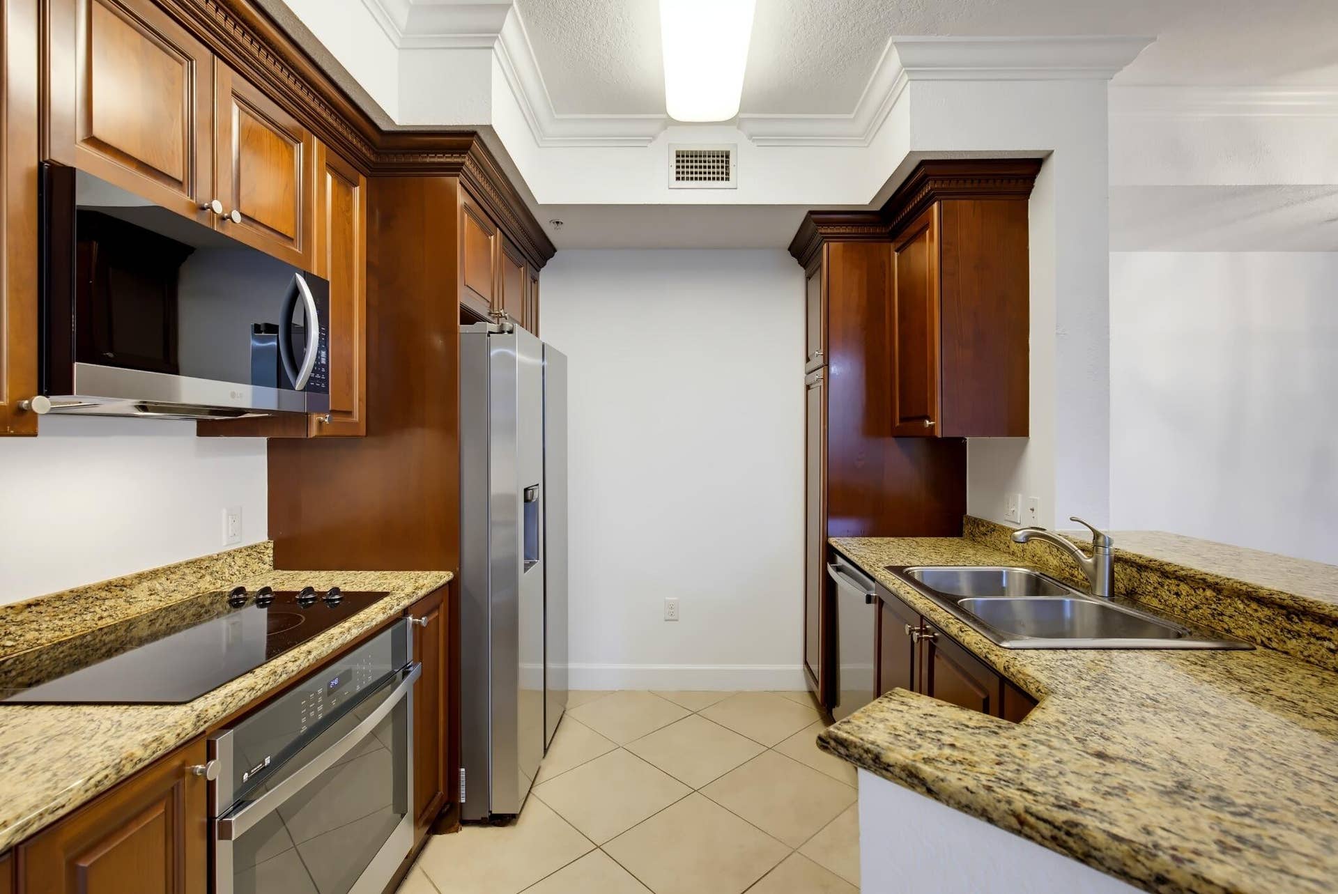 1690 Renaissance Commons Boulevard, #1422, Boynton Beach, FL 33426 Kithcen