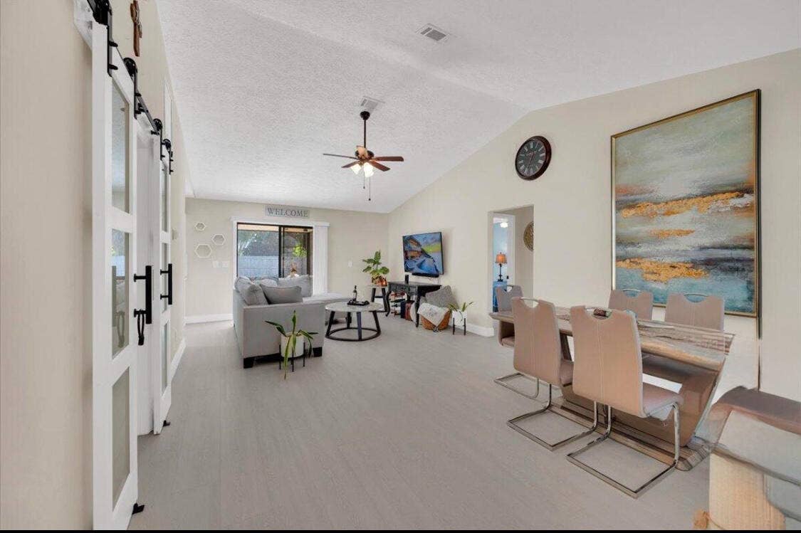 2268 SE LONGHORN Avenue, Port St Lucie, FL 34952 IMG_4138