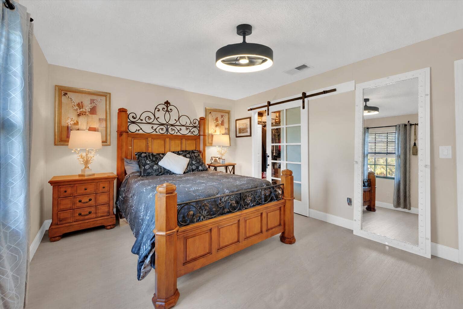 2268 SE LONGHORN Avenue, Port St Lucie, FL 34952 *25 Modern black fan light in bedroom