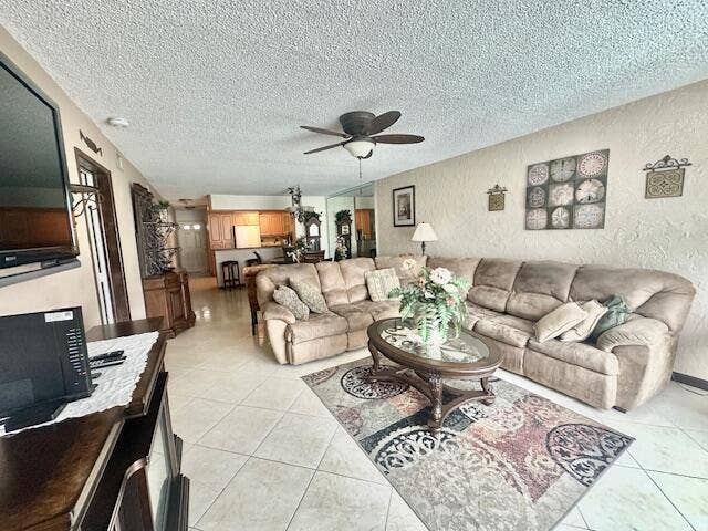 18900 Haywood Terrace, #5, Boca Raton, FL 33496 Living Area
