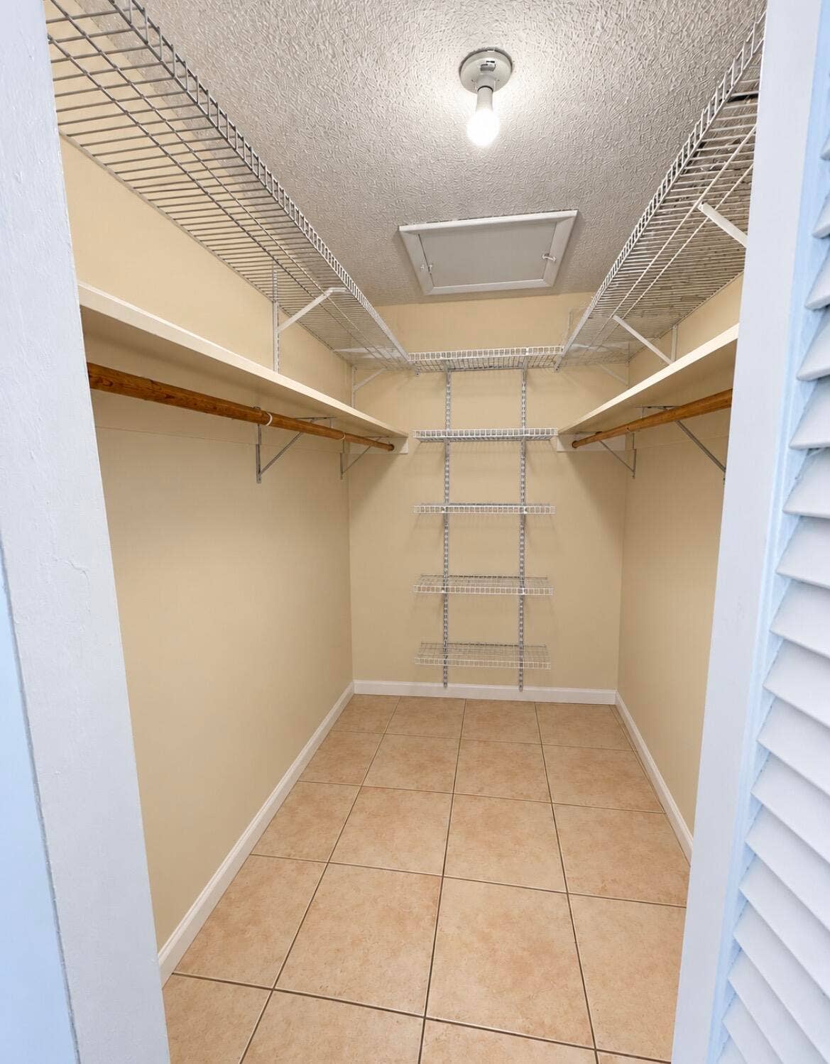 5300 WASHINGTON Street, #M309, Hollywood, FL 33021 IMG_1538