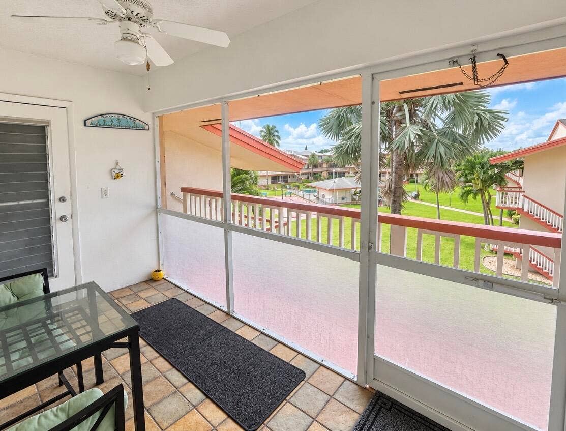 5300 WASHINGTON Street, #M309, Hollywood, FL 33021 IMG_1529