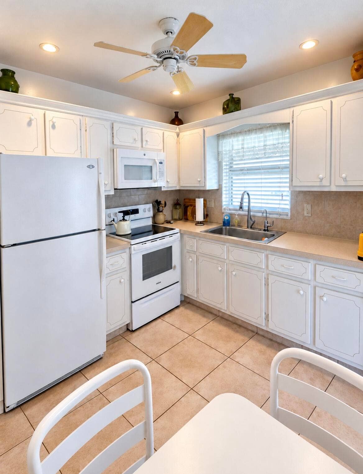 5300 WASHINGTON Street, #M309, Hollywood, FL 33021 IMG_1533