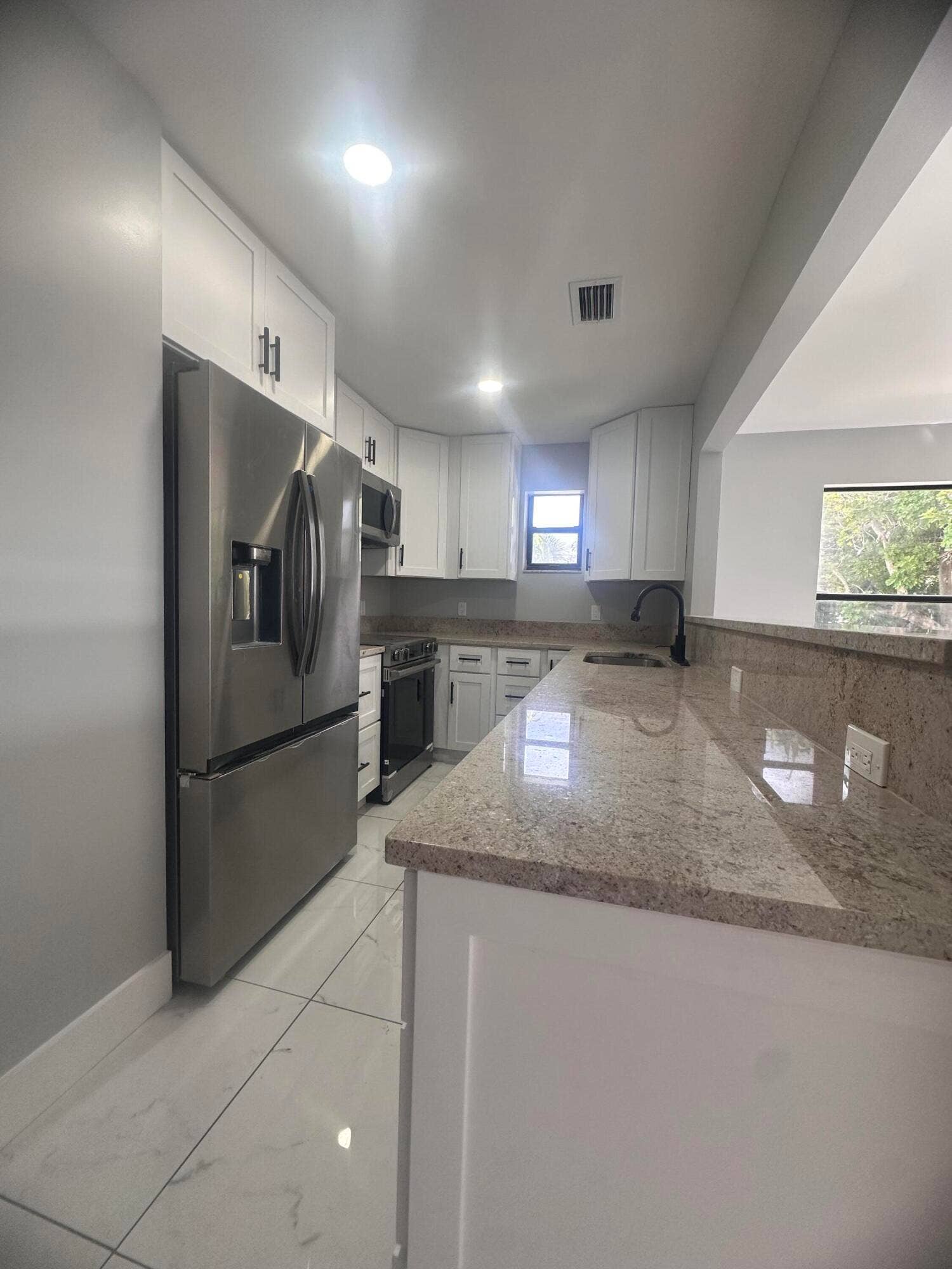 1232 EASTER Avenue, #B, Fort Pierce, FL 34950 IMG_0330
