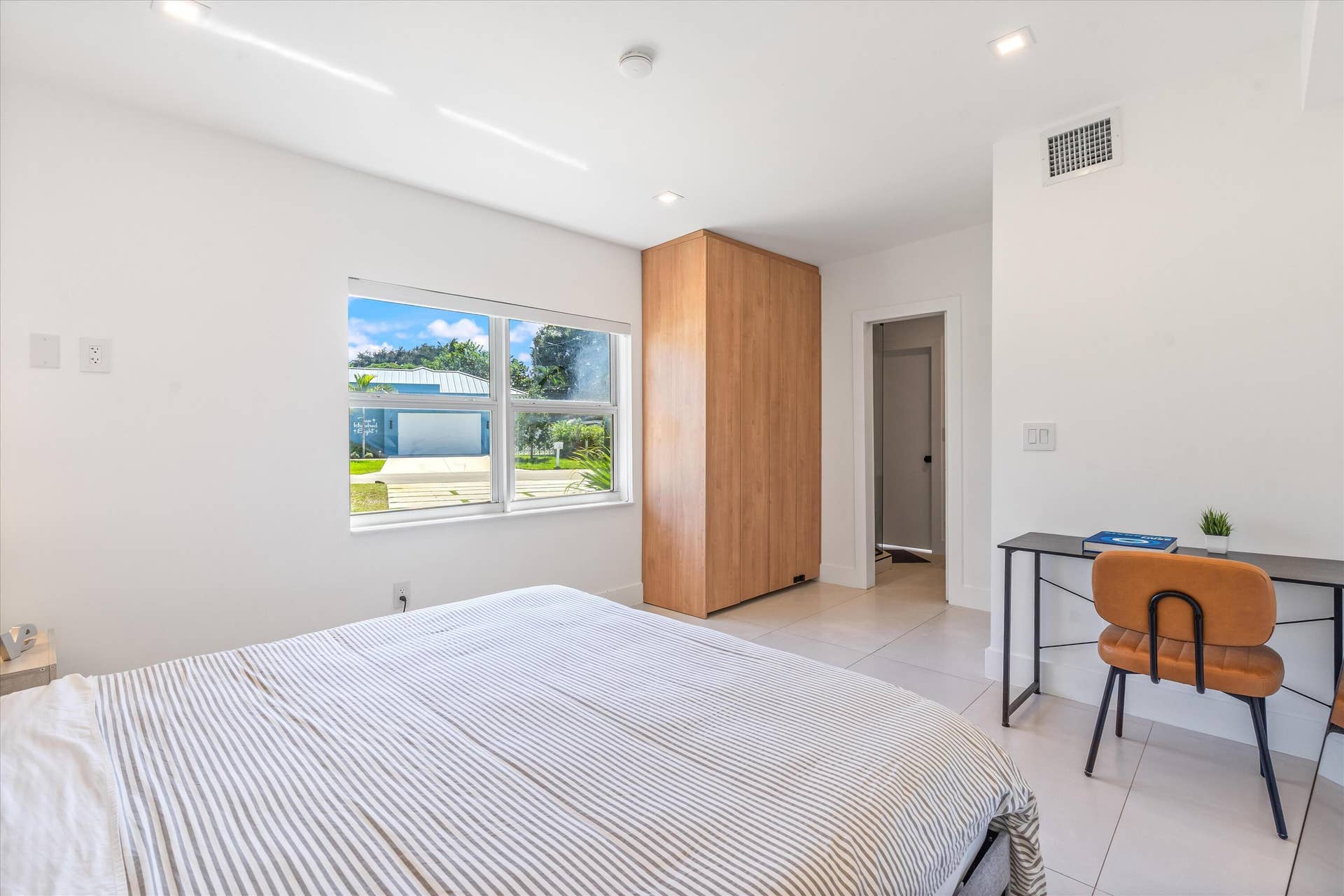 209 NE 27th Drive, Wilton Manors, FL 33334 25-209 NE 27TH DRIVE WILTON MANORS, FL-5