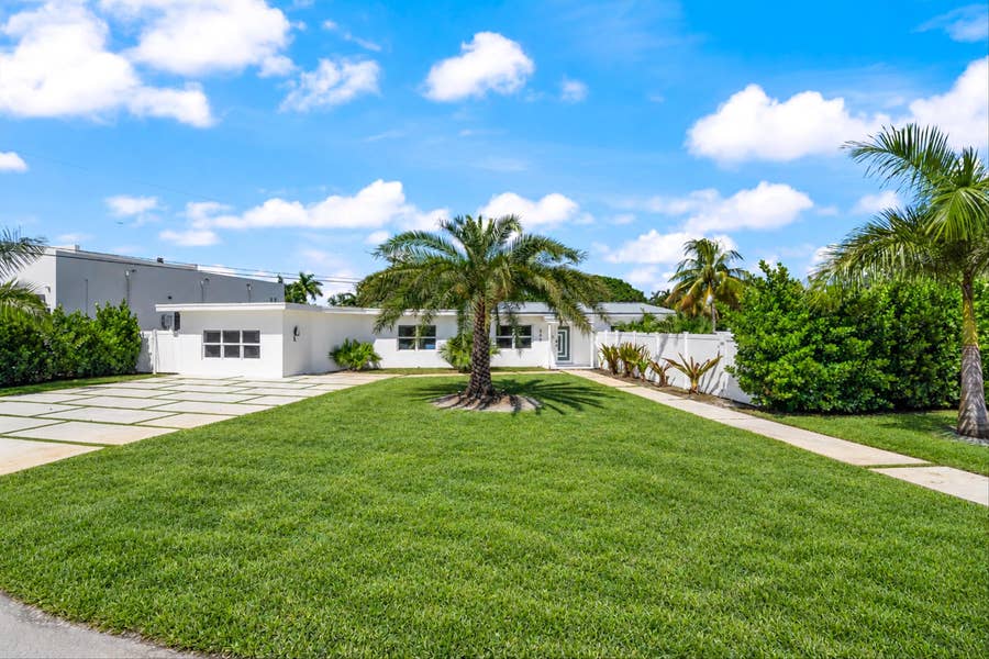 Property photo for 209 NE 27th Drive, Wilton Manors, FL