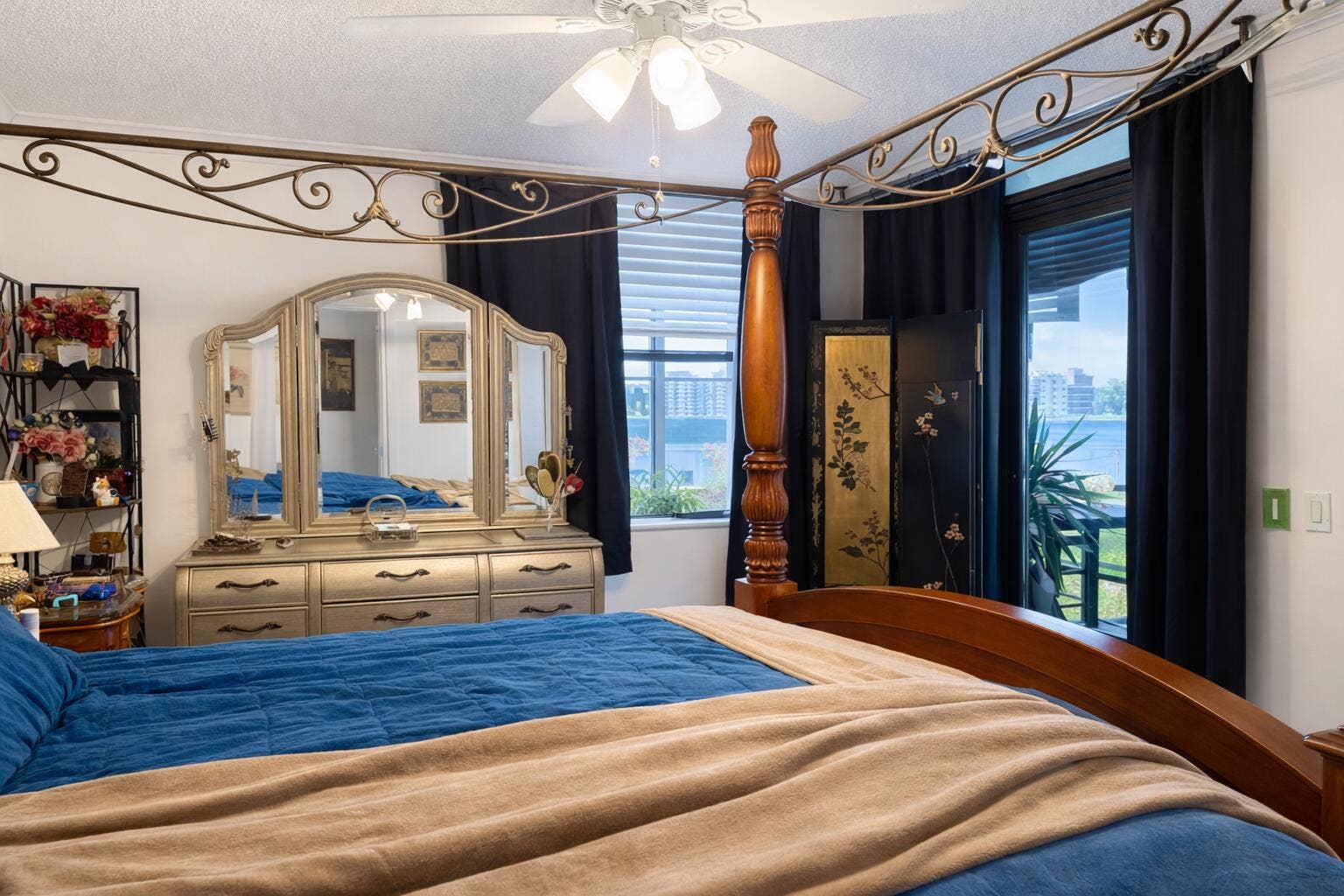 110 LAKE EMERALD Drive, #103, Oakland Park, FL 33309 Primary