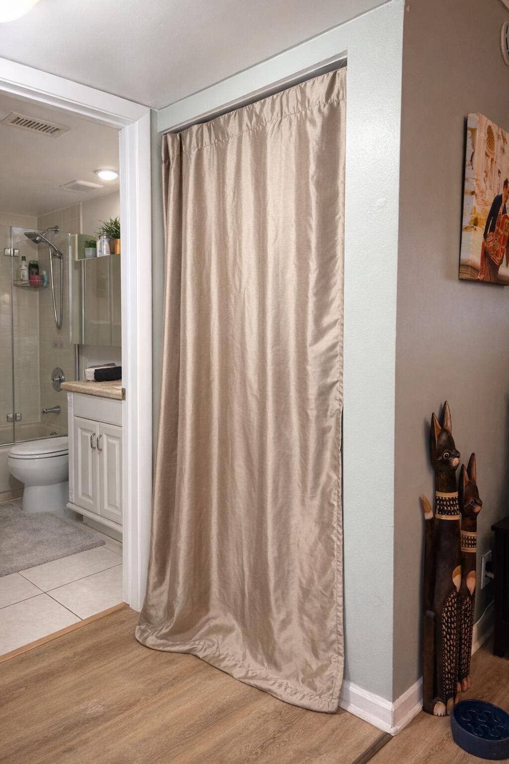 110 LAKE EMERALD Drive, #103, Oakland Park, FL 33309 Linen Closet:Bedroom Two