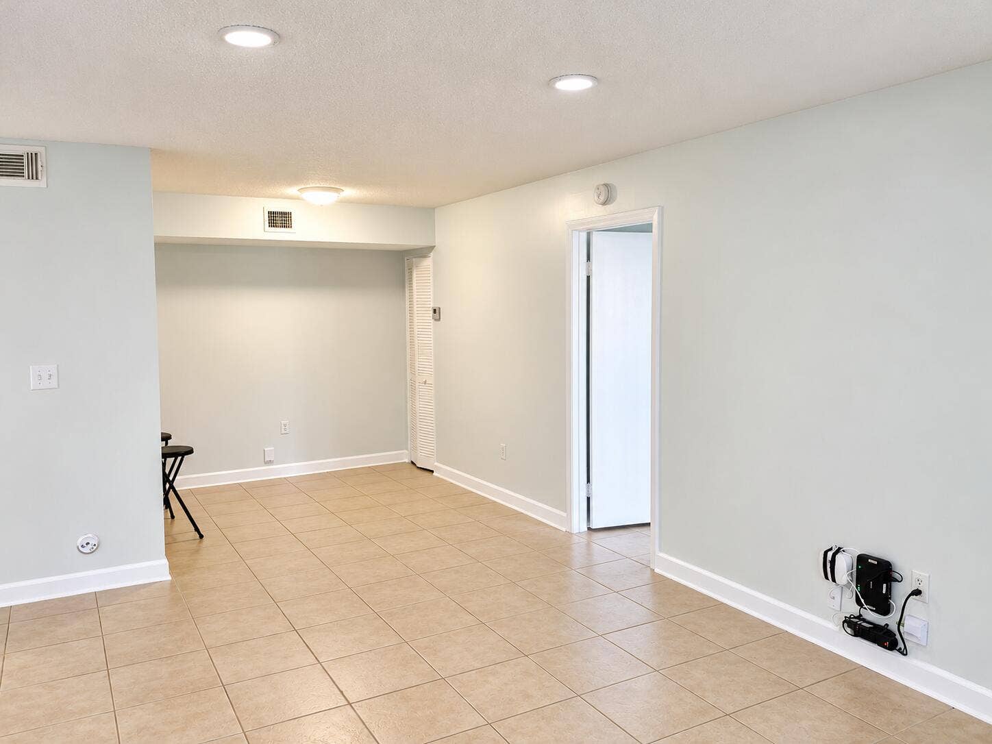 18286 MEDITERRANEAN Boulevard, #202, Hialeah, FL 33015 Bright Neutral Modern Living Space