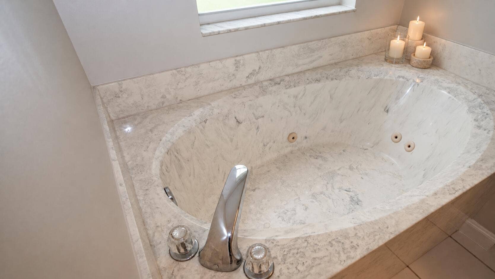 2546 COUNTRY GOLF Drive, Wellington, FL 33414 Jetted Tub