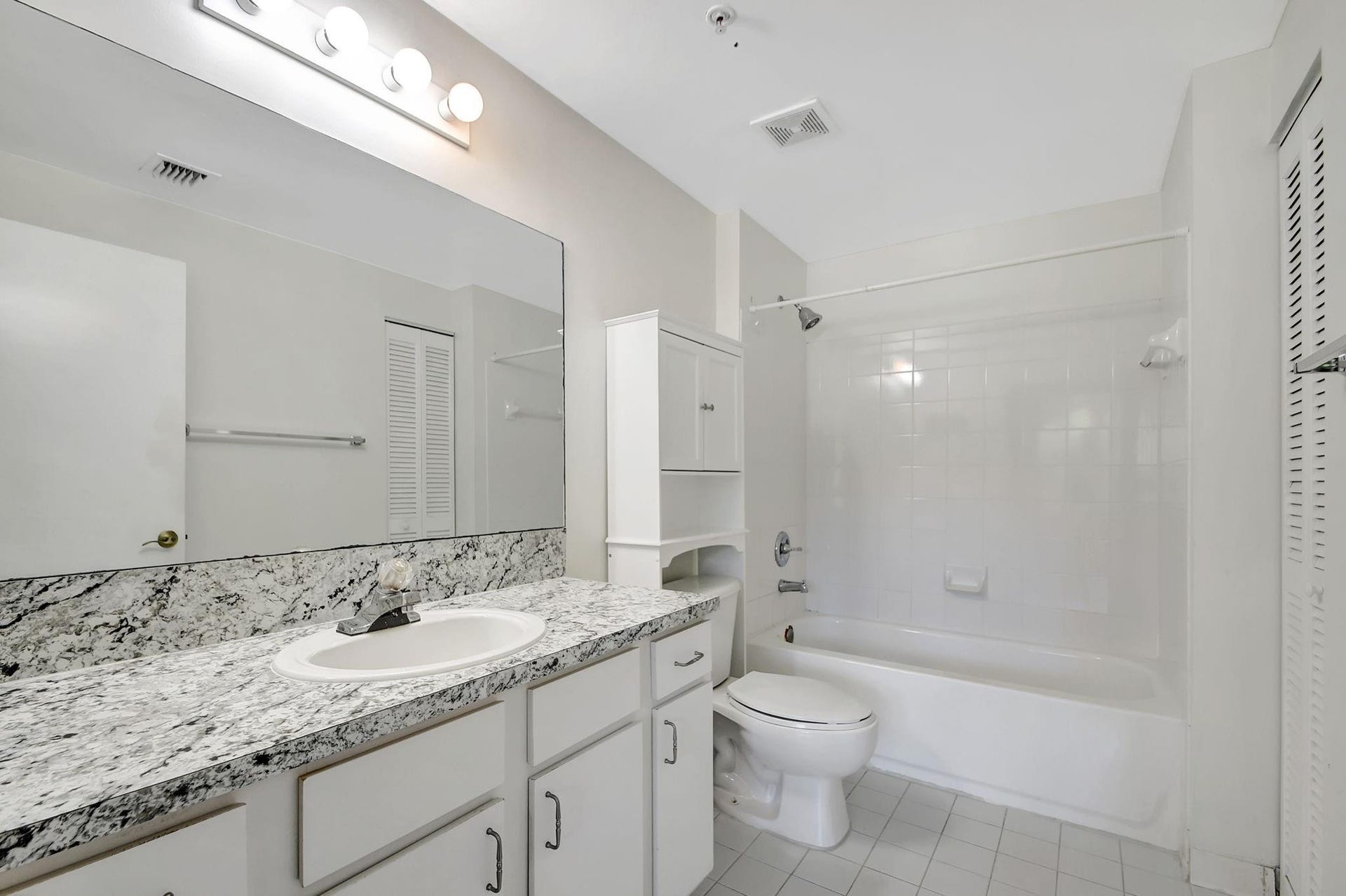 1200 Scotia Drive, #107, Hypoluxo, FL 33462 Photo 18