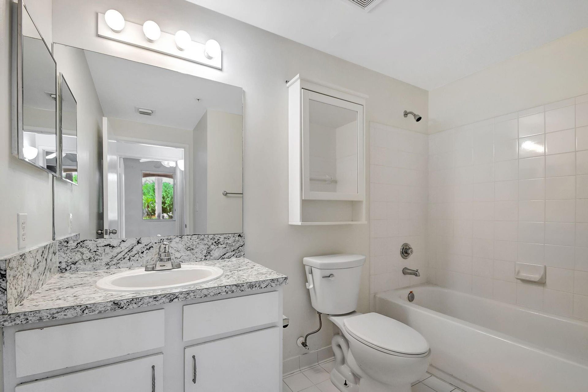 1200 Scotia Drive, #107, Hypoluxo, FL 33462 Photo 23