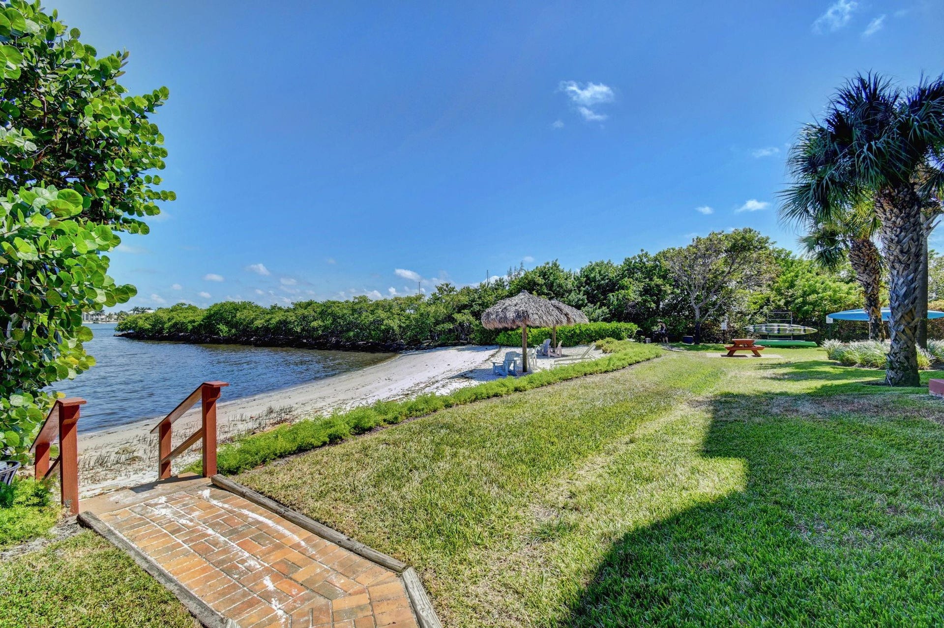 1200 Scotia Drive, #107, Hypoluxo, FL 33462 Photo 37