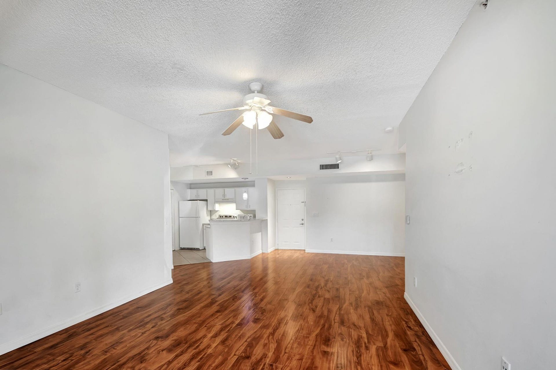 1200 Scotia Drive, #107, Hypoluxo, FL 33462 Photo 10