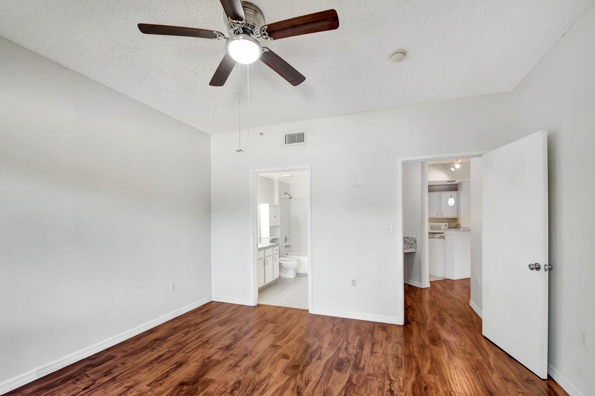 1200 Scotia Drive, #107, Hypoluxo, FL 33462 Photo 17