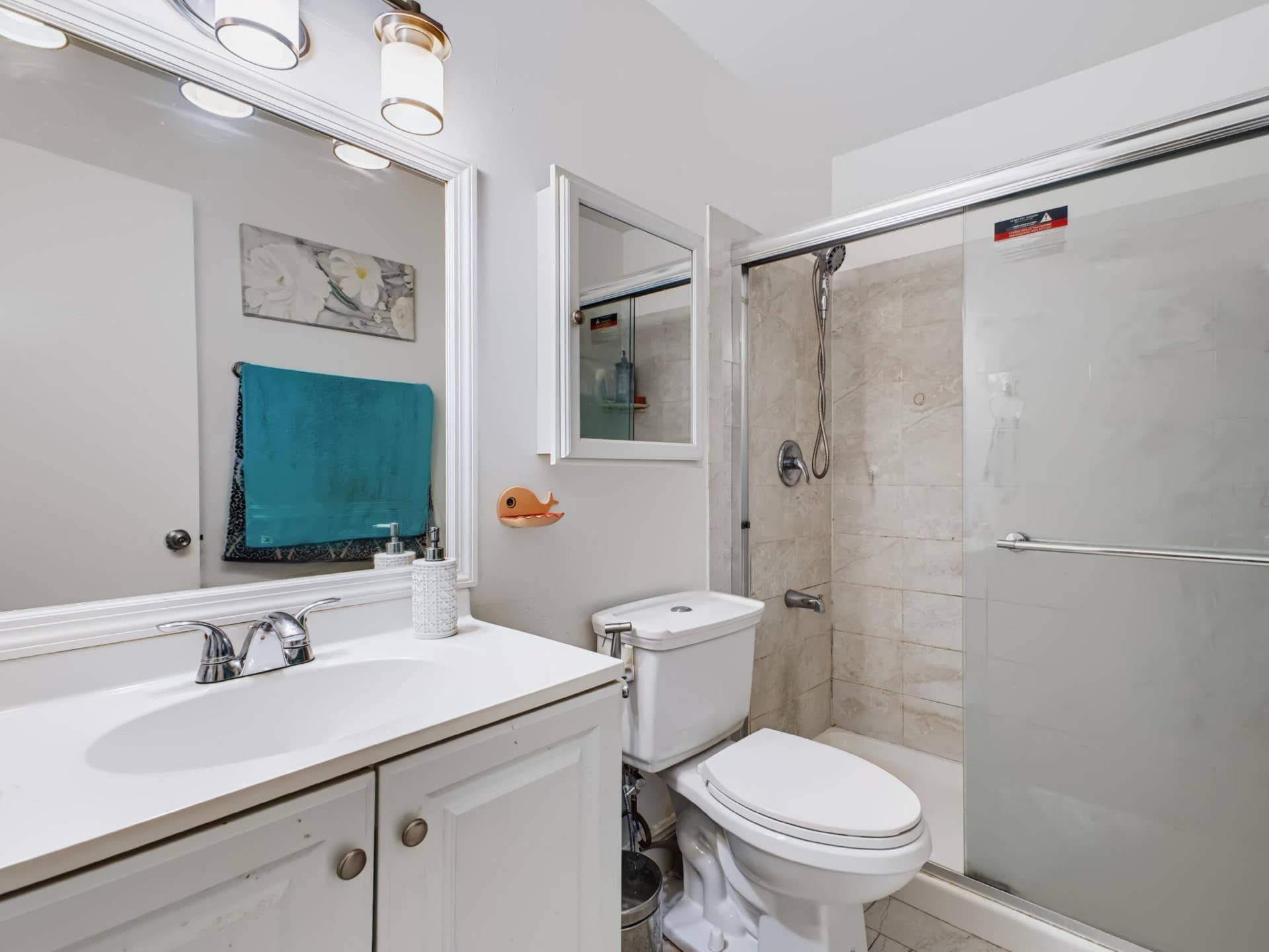 4966 PIMLICO Court, West Palm Beach, FL 33415 Shared Bathroom